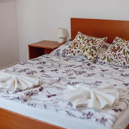 Megnyugtat-lak Apartmanhaz Demjén