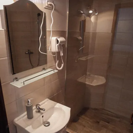 Megnyugtat-lak Apartmanhaz Frühstückspension