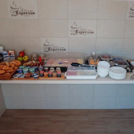 Frühstückspension Megnyugtat-lak Apartmanhaz 3*