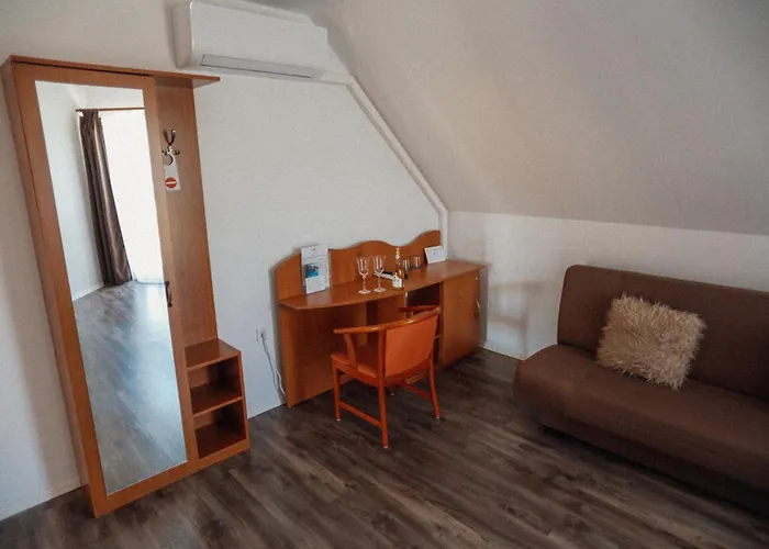 Megnyugtat-lak Apartmanhaz 3*